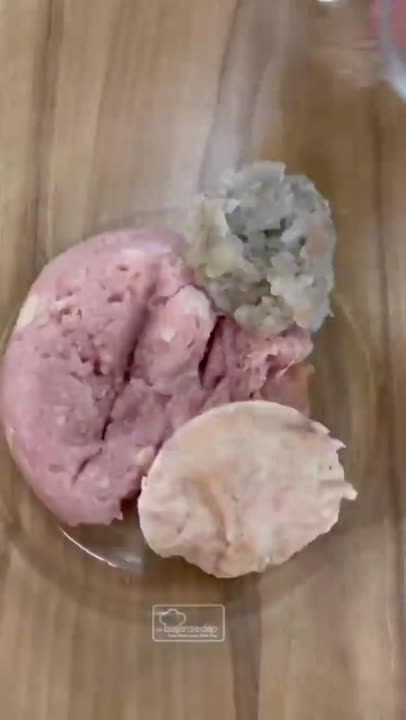 RENYAH DI LUAR, KOPONG DI DALAM! BIKIN BAKSO GORENG YUK! #Shorts