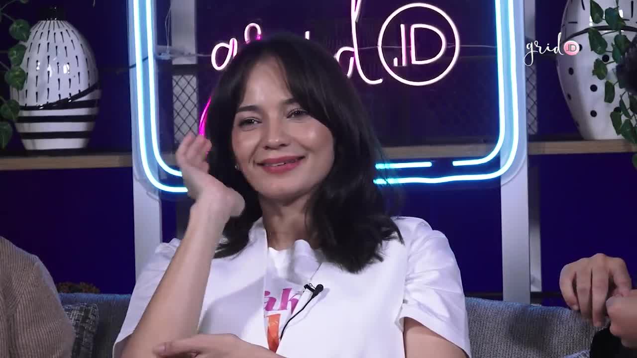 ENZY STORIA Puas Banget Bikin Mantan Pacar Baper Saat Syuting Film "YAKIN NIKAH" (PART 2)