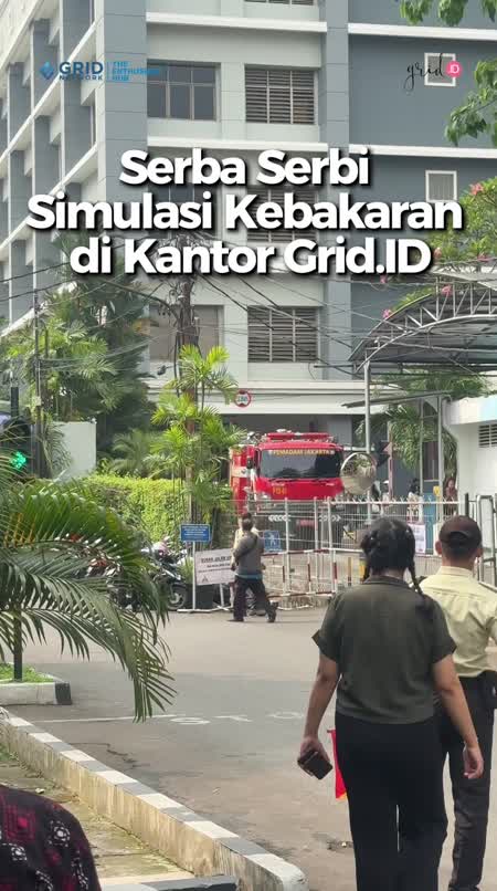 simulasi kebakaran di kantor Grid.ID