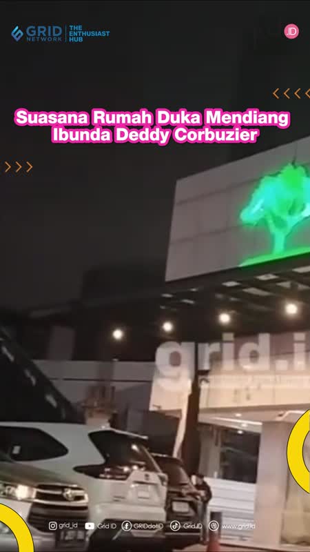 Suasana Rumah Duka Mendiang Ibunda Deddy Corbuzier