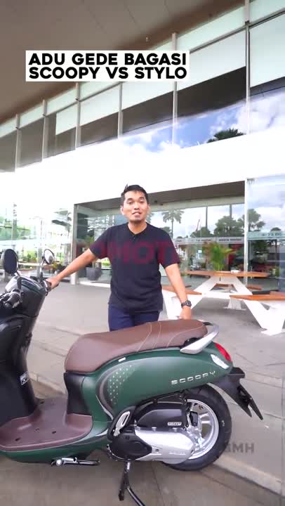 Short 2 Stylo vs Scoopy