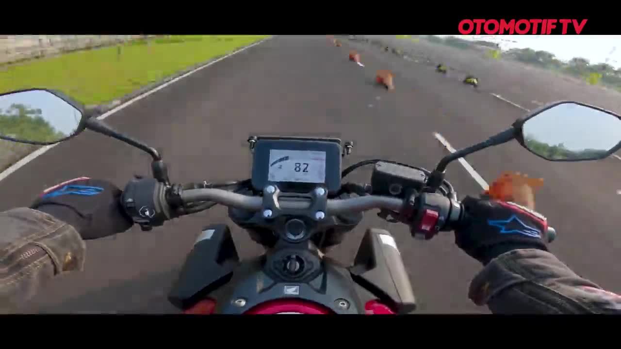 HiRes FIRST RIDE HONDA CB 650 new