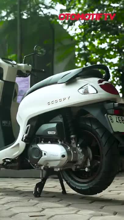 SHORT Honda Scoopy 2025 Popo HiRes