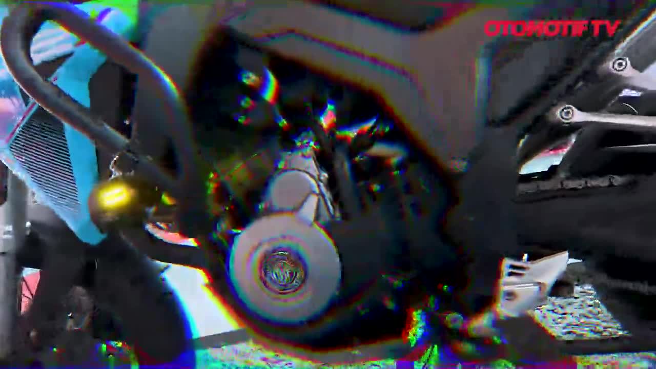 HiRes FIRST IMPRESSION MORBIDELLI T502X