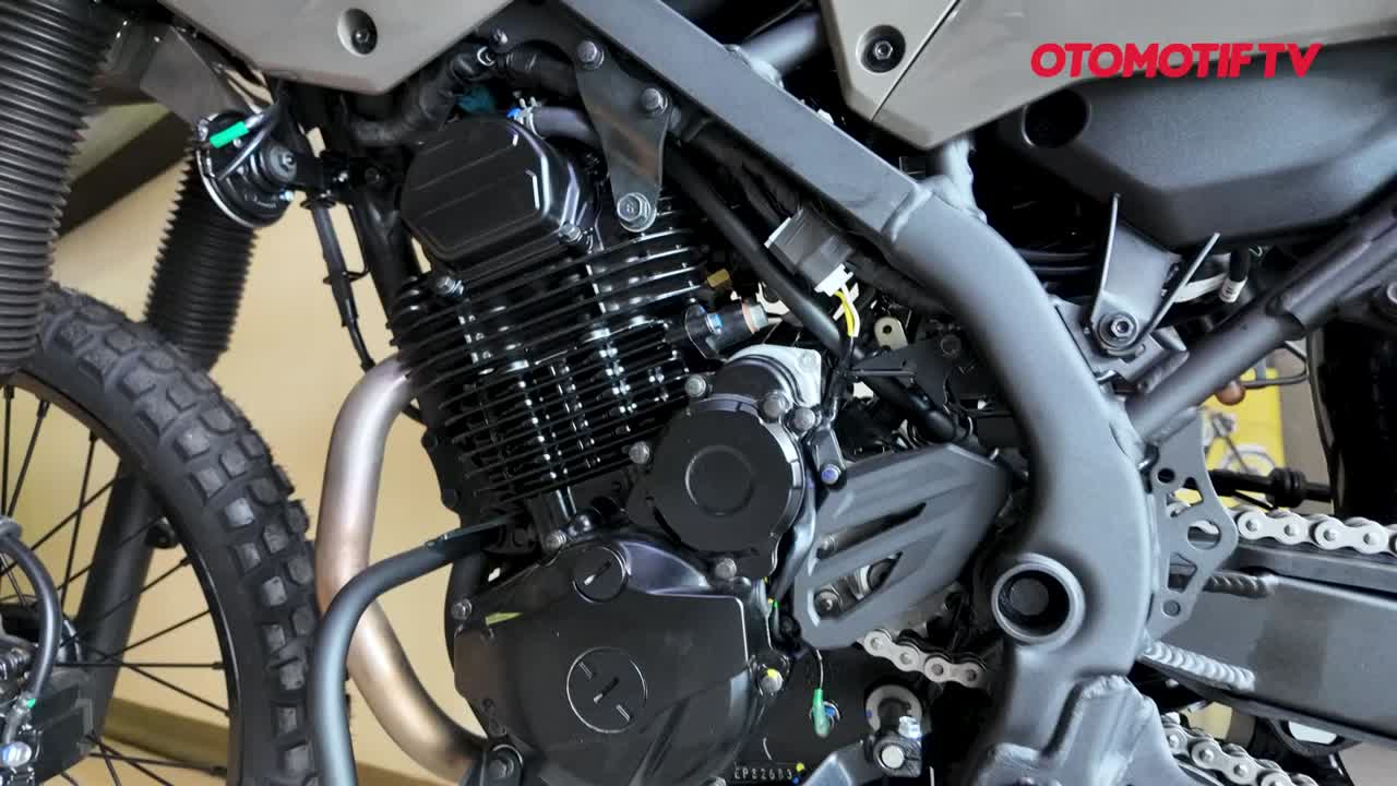 FIRST IMPRESSION KLX 230 DF