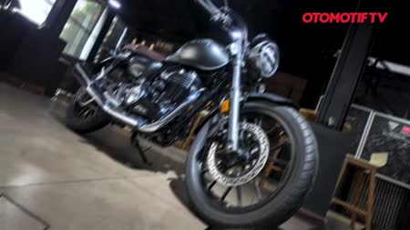 HiRes FIRST IMPRESSION HONDA GB 350
