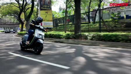 BORE UP DARI PABRIK, MAKIN KENCANG! KUPAS TUNTAS VESPA SPRINT TECH 180 2026 | Otomotif TV