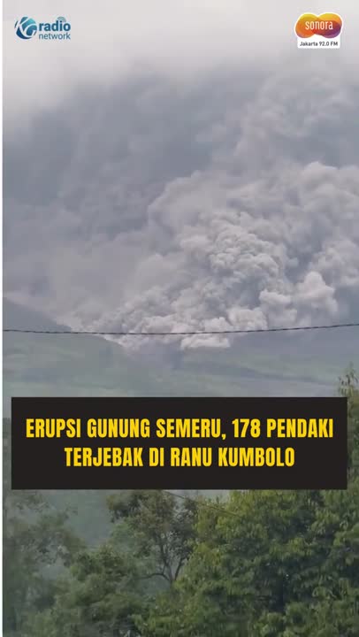 Semeru Erupsi! 178 Pendaki Terjebak di Ranu Kumbolo #Shorts