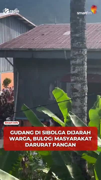 Darurat Pangan! Gudang Bulog Sibolga Dijarah, Massa Robohkan Gerbang #Shorts