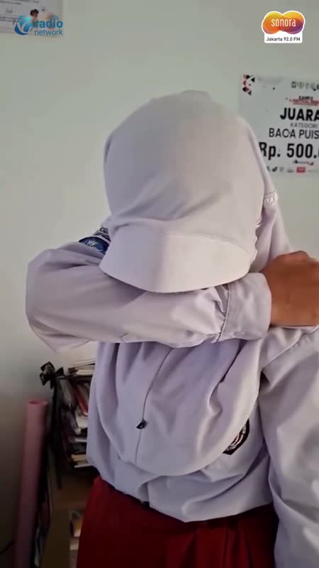 Siswi SD di Sukabumi Menangis Usai Ujian OSN Terhenti Akibat Mati Lampu #Shorts