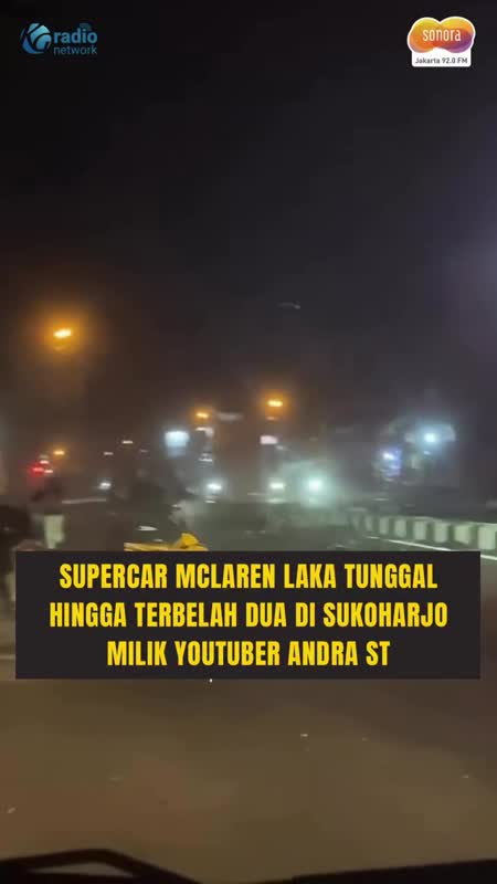 Tabrak Tiang Listrik! McLaren Milik YouTuber Andra ST Ringsek Terbelah Dua di Sukoharjo #Shorts