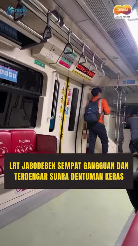 LRT Jabodebek Gangguan di TMII–Cawang, Terdengar Suara Dentuman #Shorts