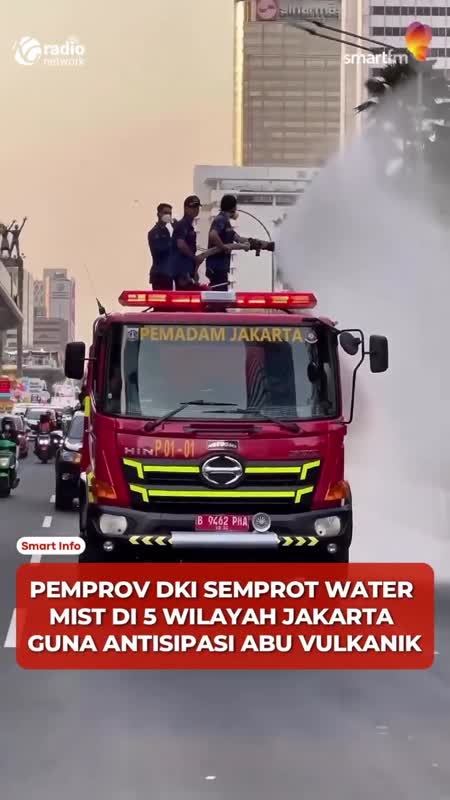 Antisipasi Abu Vulkanik, Watermist Disemprot Serentak di Jakarta #Shorts