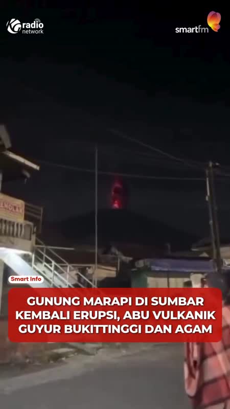 Gunung Marapi Kembali Erupsi, Lava Pijar dan Hujan Abu Melanda #Shorts